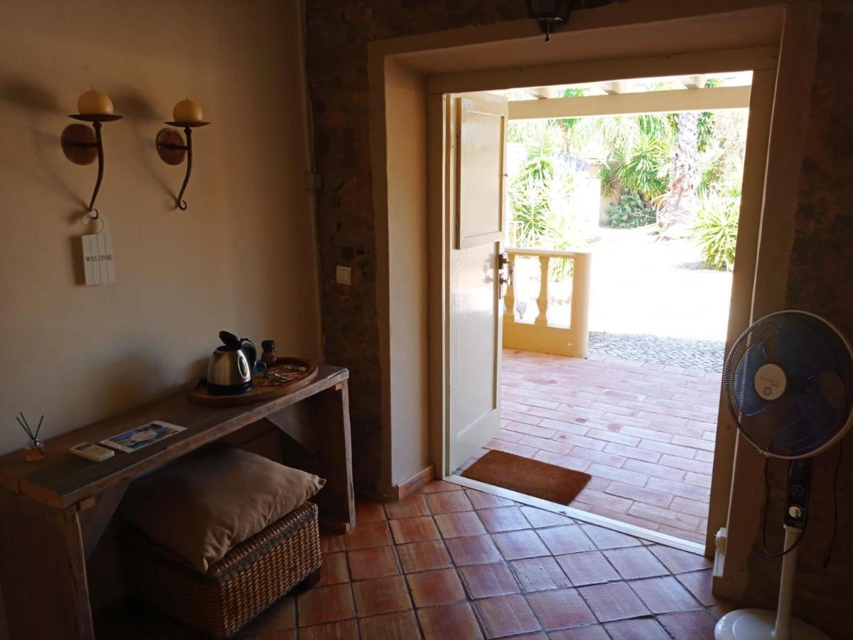 몬카라파초 Quinta Pereiro Tropic Garden, Algarve B&B 외부 사진
